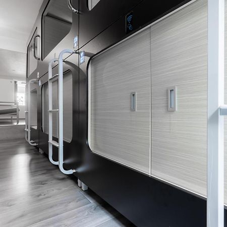 Mue Cubes - Capsule Hotel Basel Dış mekan fotoğraf