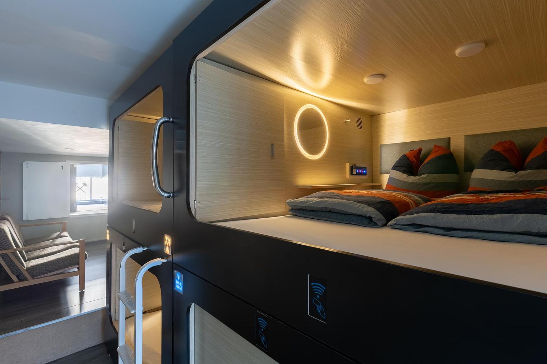 Mue Cubes - Capsule Hotel Basel Dış mekan fotoğraf