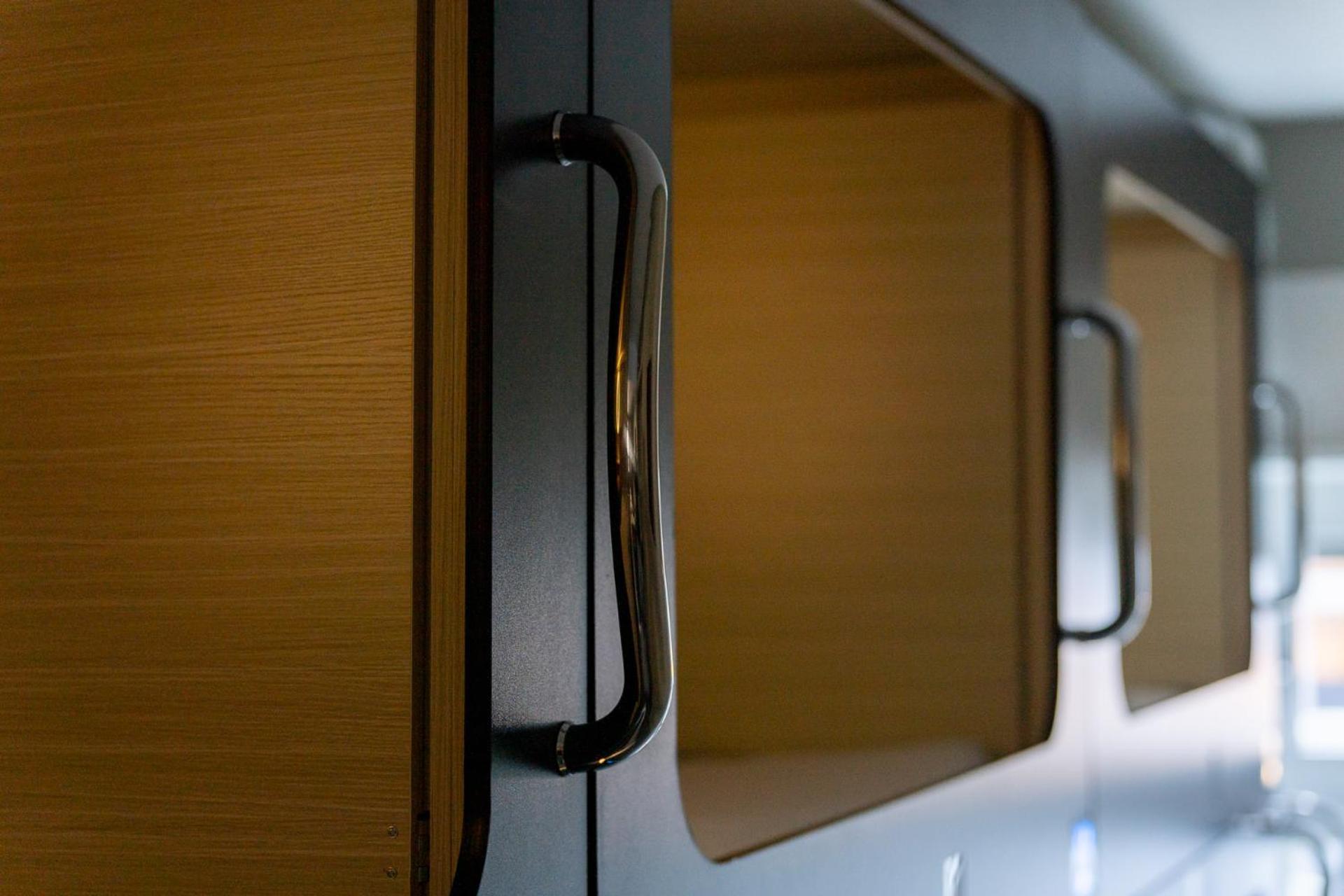 Mue Cubes - Capsule Hotel Basel Dış mekan fotoğraf