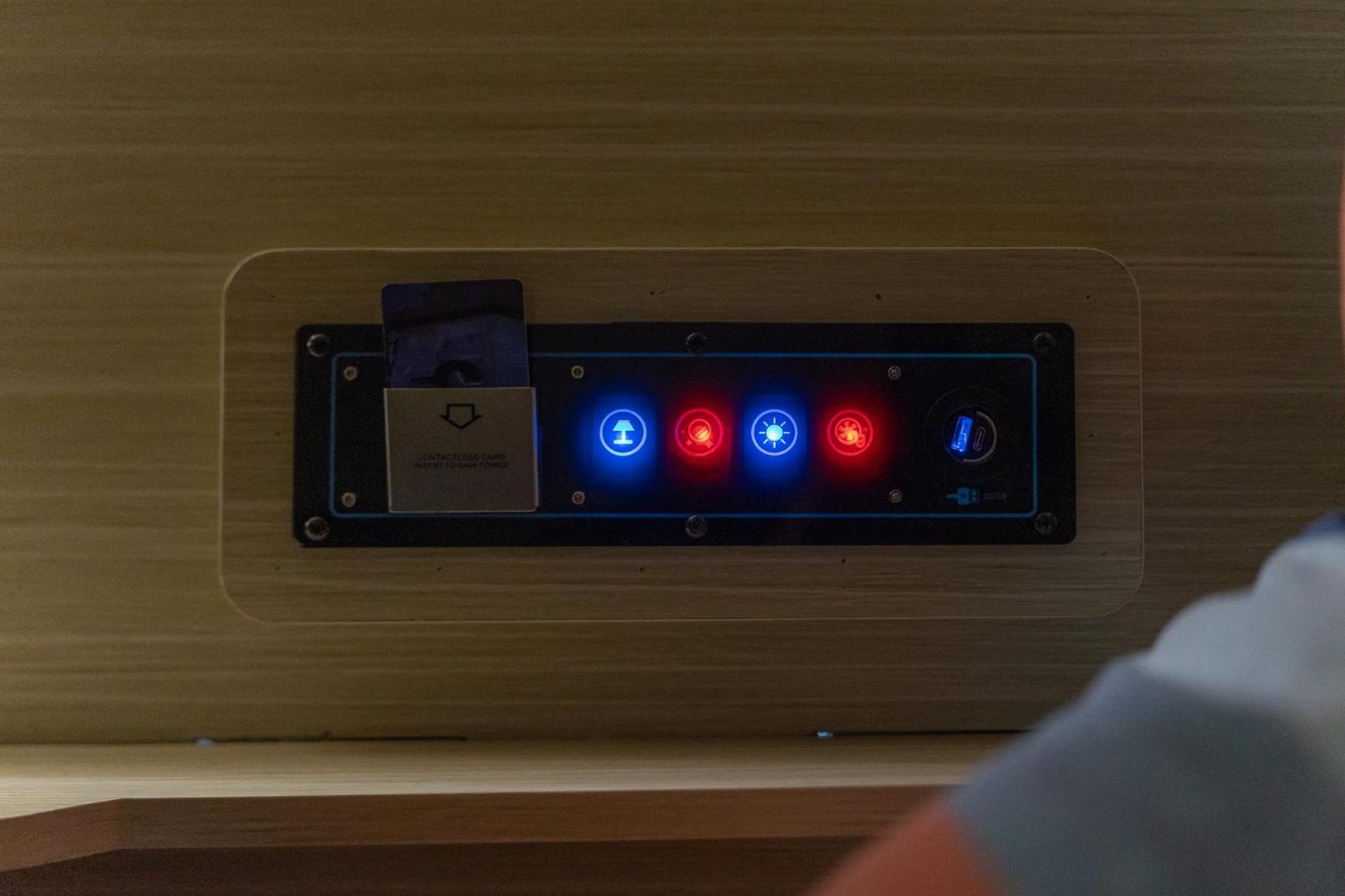 Mue Cubes - Capsule Hotel Basel Dış mekan fotoğraf