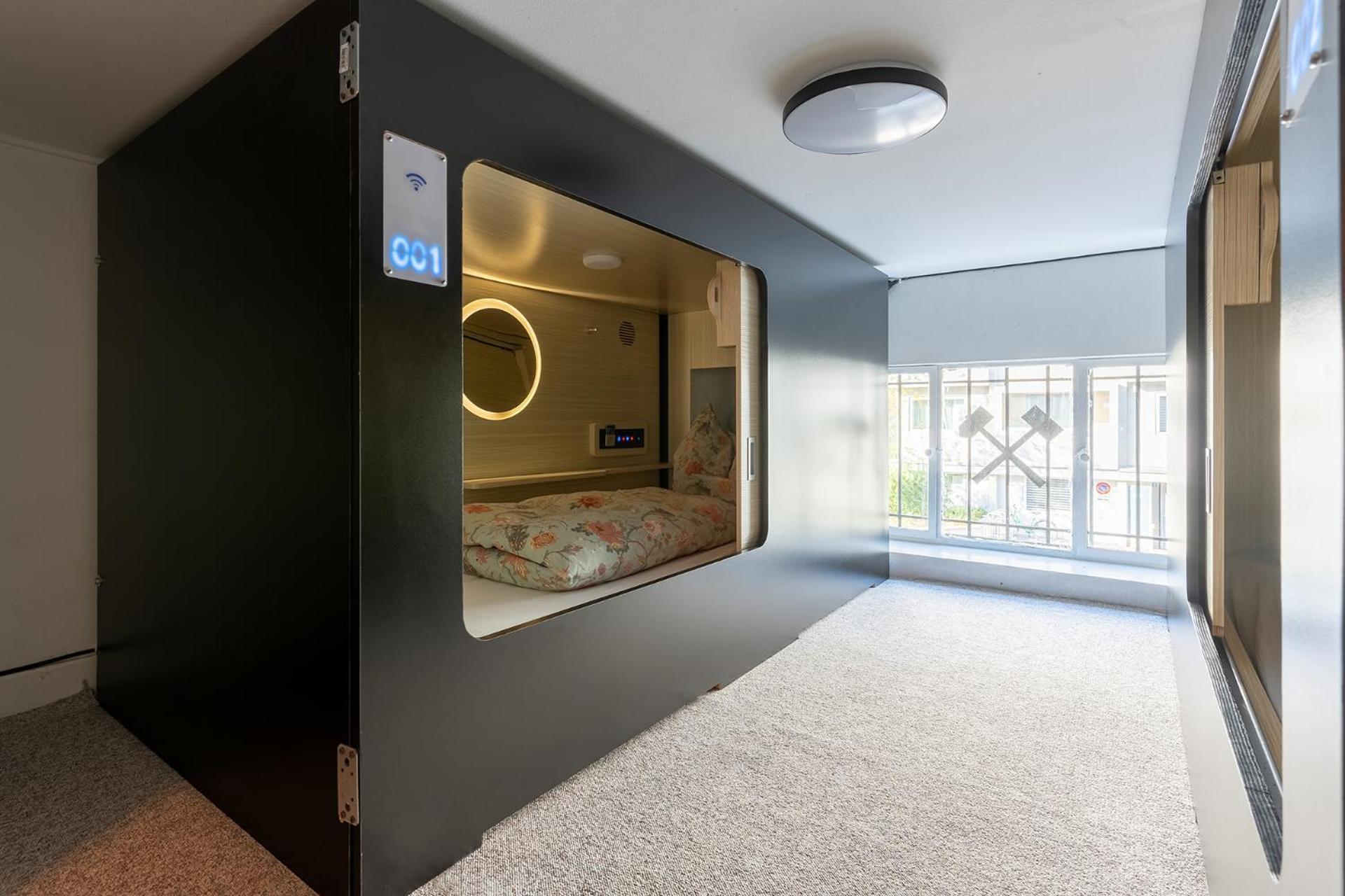 Mue Cubes - Capsule Hotel Basel Dış mekan fotoğraf