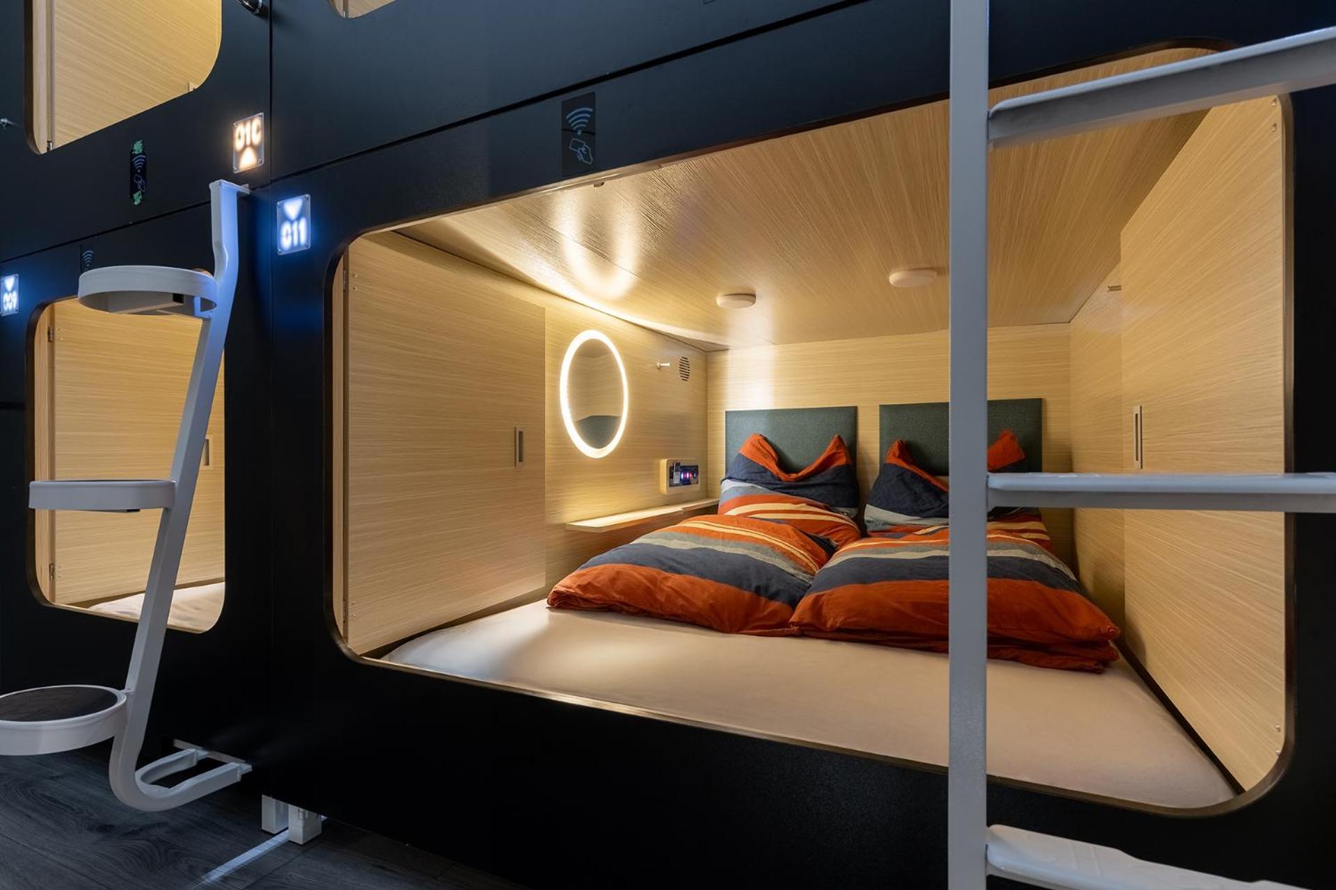Mue Cubes - Capsule Hotel Basel Dış mekan fotoğraf