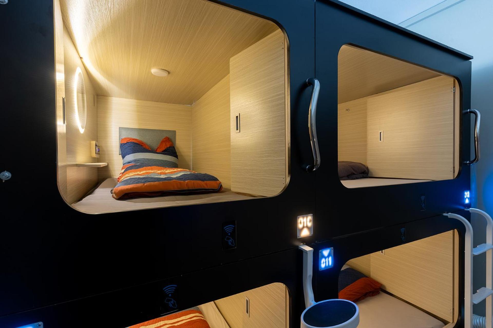 Mue Cubes - Capsule Hotel Basel Dış mekan fotoğraf