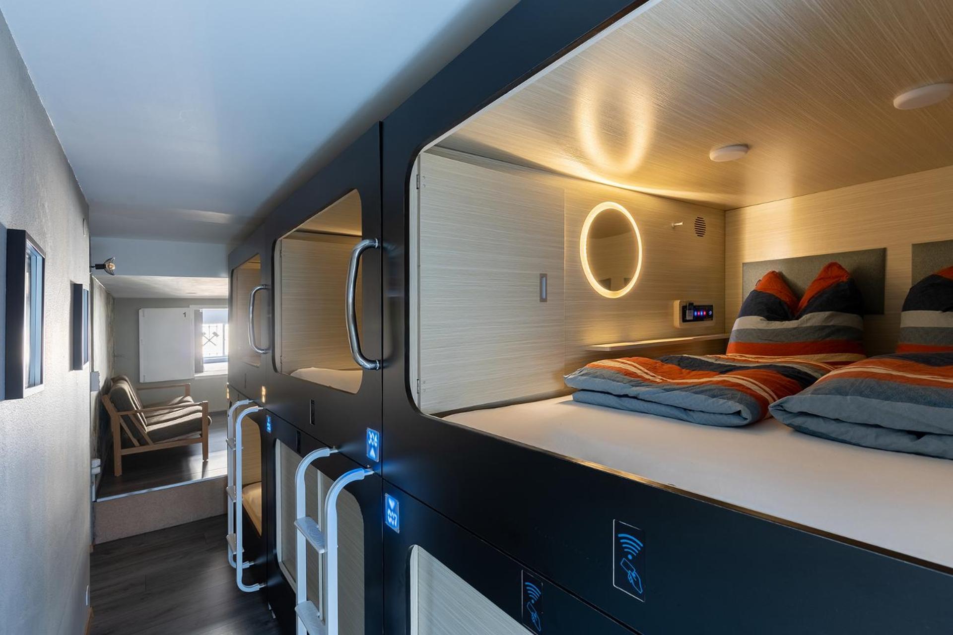 Mue Cubes - Capsule Hotel Basel Dış mekan fotoğraf