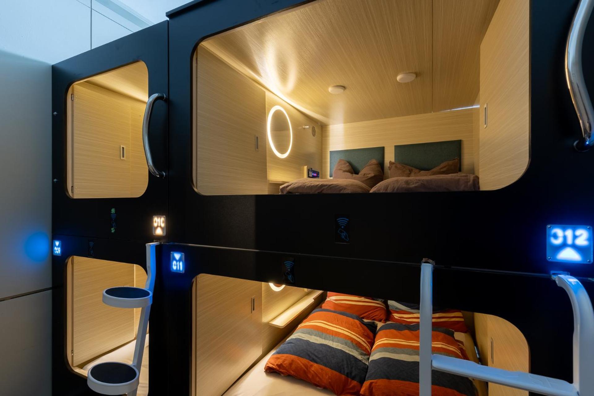Mue Cubes - Capsule Hotel Basel Dış mekan fotoğraf