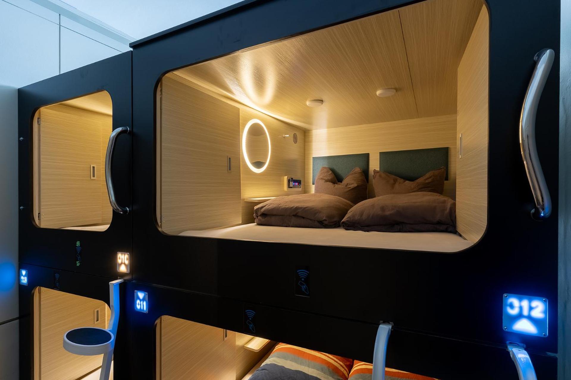 Mue Cubes - Capsule Hotel Basel Dış mekan fotoğraf