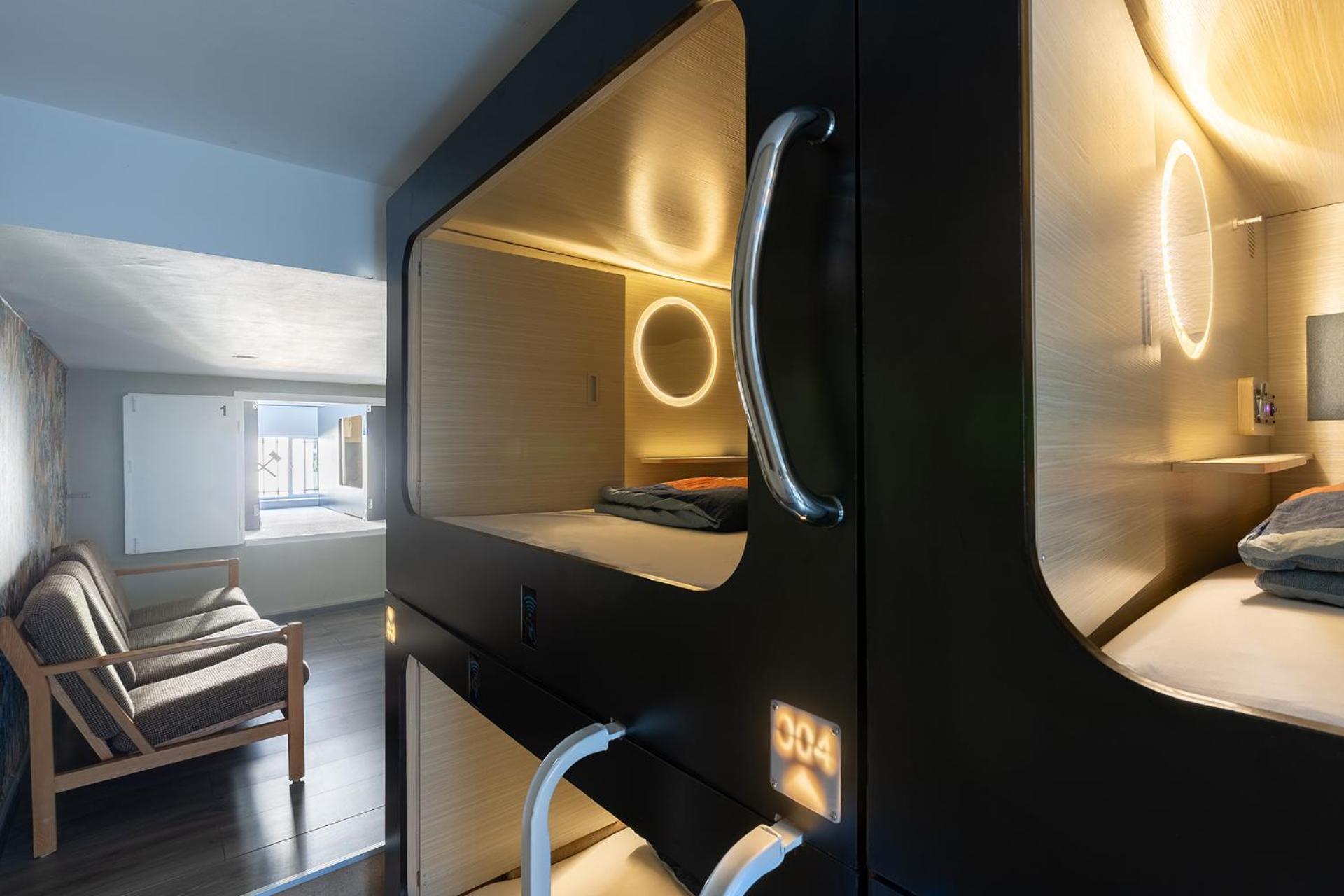 Mue Cubes - Capsule Hotel Basel Dış mekan fotoğraf